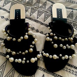 Leith Pearl Sandals
